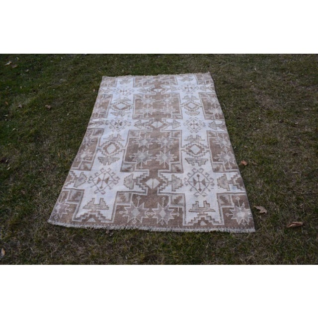 1970s Distressed Turkish Oushak Handwoven Rug 3′8″ × 6′3″ For Sale - Image 13 of 13