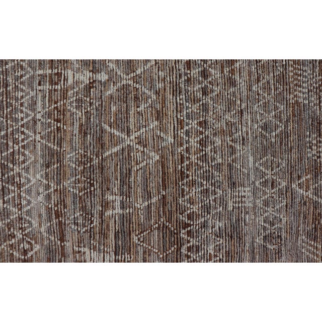 Moroccan Style Distressed Modern Rug in Diamond Design in Earthy Tones 6'5 X 9'4 For Sale - Image 9 of 11