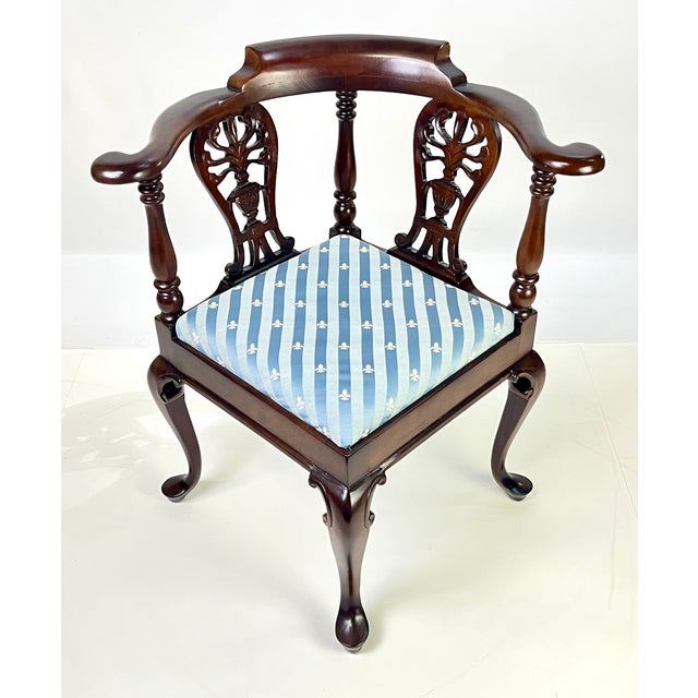 Vintage Key City Furniture Co. Queen Anne Style Mahogany Corner Chair For Sale - Image 6 of 12