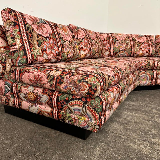 Mid 20th Century Shangri-La Chita Printed Floral Sectional Sofa For Sale - Image 9 of 12