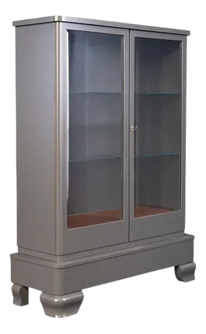 Vintage Art Deco Showcase