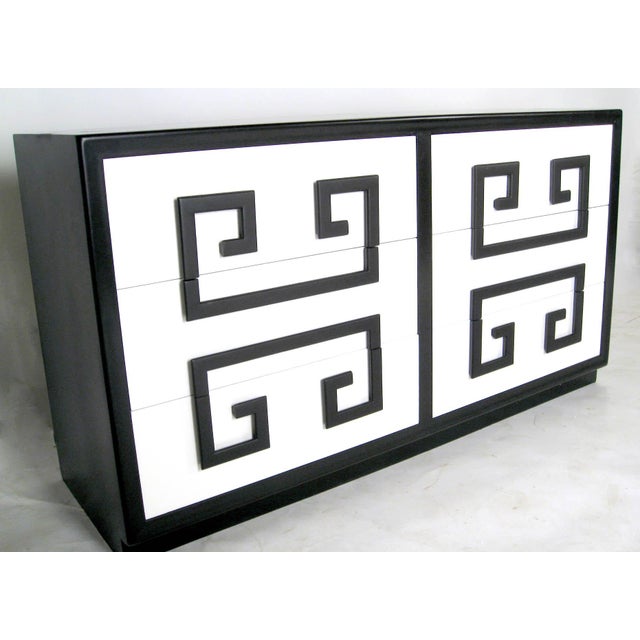 James Mont for Kittinger Black and White Greek Key Credenza For Sale In New York - Image 6 of 8