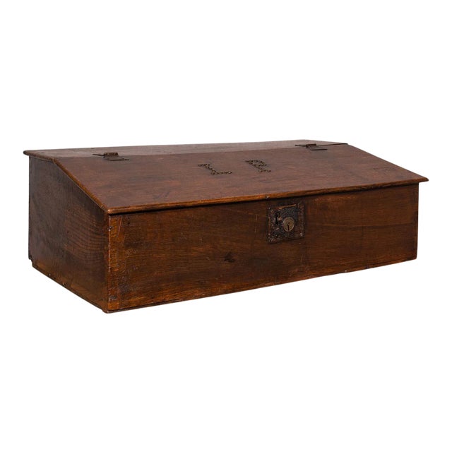 1700s Antique English William III Oak Verger's Table Top Desk For Sale