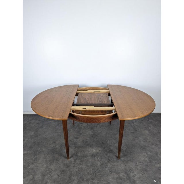 2000 - 2009 Round Extendable Walnut Table For Sale - Image 5 of 7