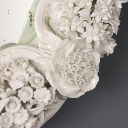 Venetian Mirror in White Glass For Sale - Image 5 of 10