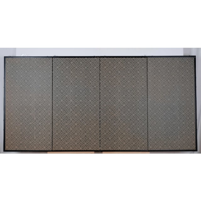 Japanese Japanese Byobu "Warrior, Geishas & Servants" Hand Painted Mid-20th Century 4-Panel Folding Screen in Very Good + Overall Condition For Sale - Image 3 of 6