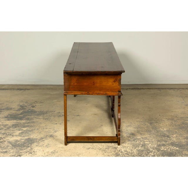 Late 18th Century English Pine Dresser Base or Server With Three Drawers For Sale - Image 13 of 18
