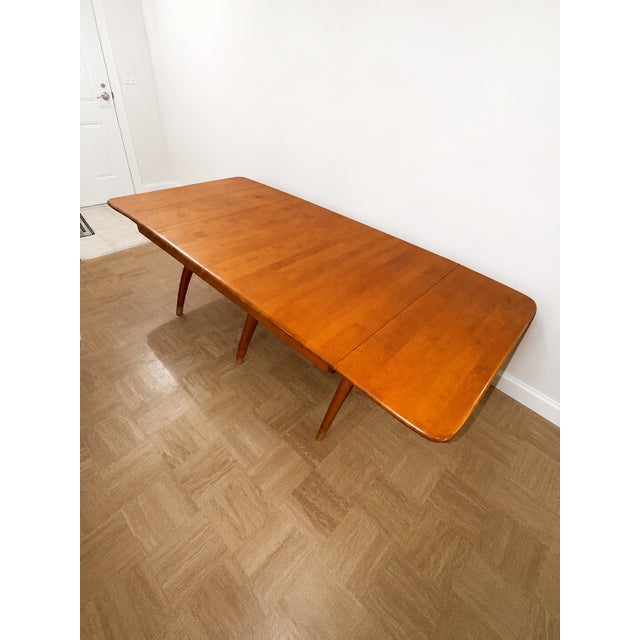 Heywood-Wakefield 1950s Heywood Wakefield 13 Piece Dining Set- Original Finish- Dog Biscuit For Sale - Image 4 of 18
