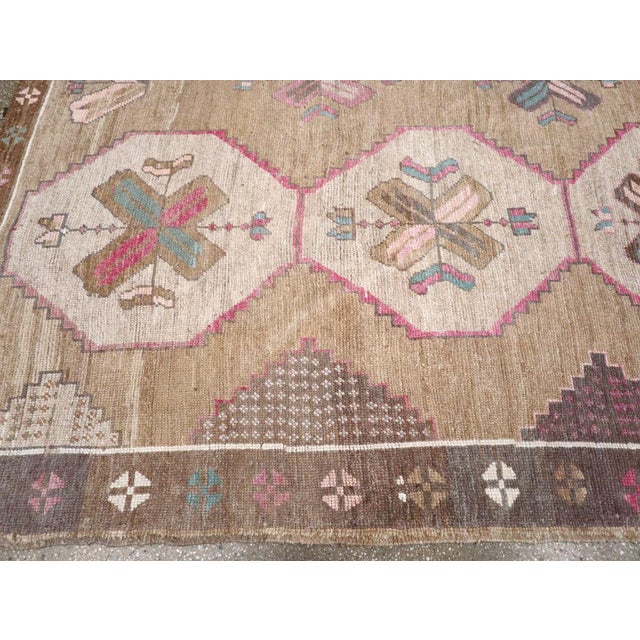 Textile Galerie Shabab Collection Mid-20th Century Turkish Anatolian Carpet For Sale - Image 7 of 10