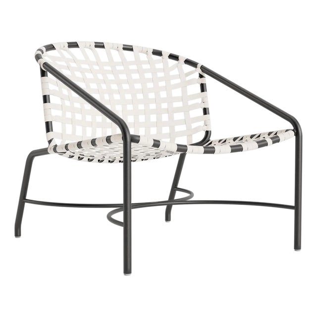 Brown Jordan Kantan Aluminum Suncloth Lounge Chair, Textured Pewter frame with White fabric For Sale