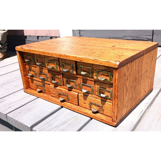 American Antique Oak 15 Drawer Counter Top Store Hardware Cabinet 1900s Era For Sale - Image 3 of 17