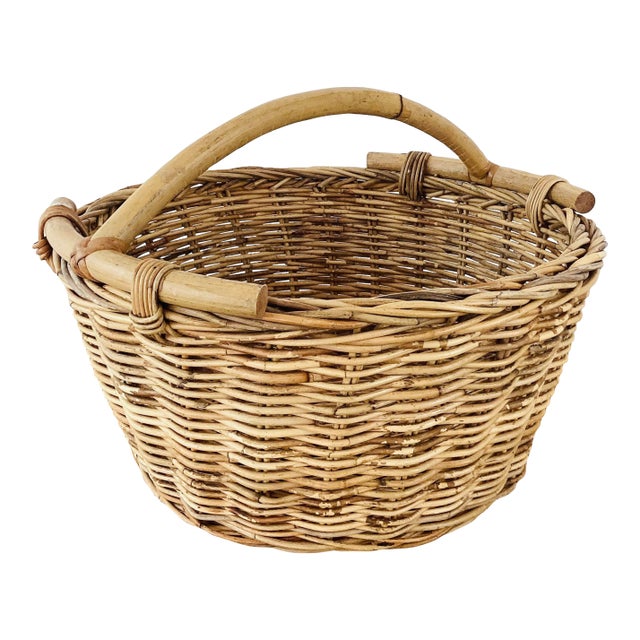 Vintage Rustic Woven Wicker / Reed & Bamboo Gathering Basket For Sale