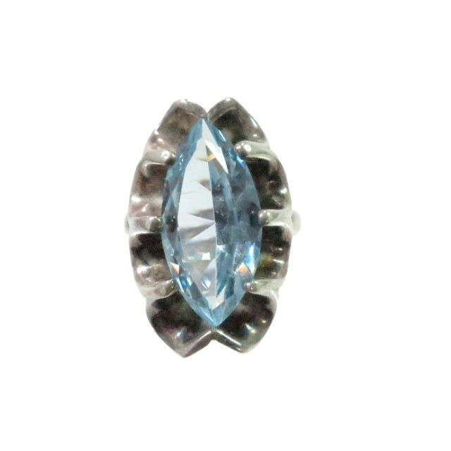 Mid-Century Modern Vintage Sterling & Blue Topaz Ring Mexico 1960s, Size 9.75 For Sale - Image 3 of 7