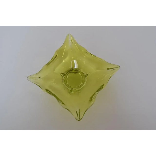 Art Glass Bowl attributed to Josef Hospodka for Glasswork Chribska, 1960s For Sale - Image 9 of 10