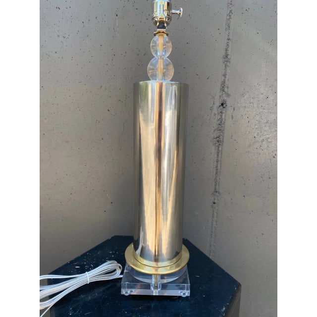 Mid-Century Modern Pair of Custom Made Contemporary Nickel Form Lamps on Double Stacked Lucite Bases For Sale - Image 3 of 8