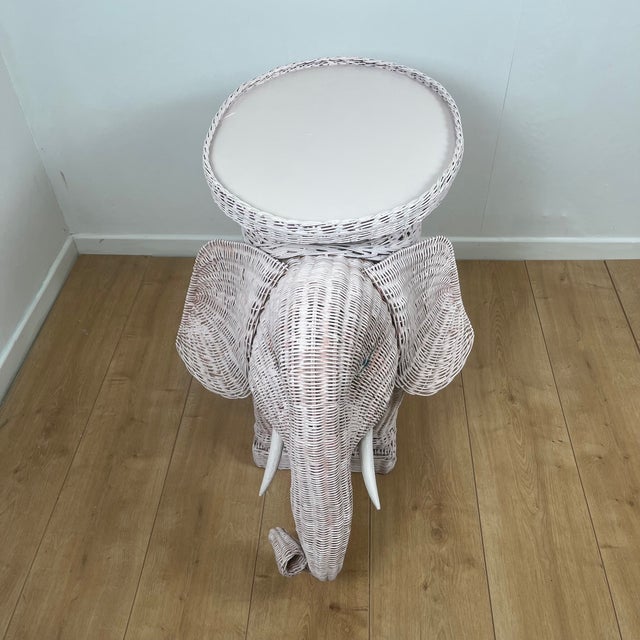 Pink Vintage Rattan Elephant Side Table attributed to Vivai del Sud, Italy, 1960-1970 For Sale - Image 8 of 18