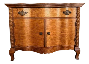 Antique Quarter-Sawn Oak Sideboard Cabinet – Serpentine Front
