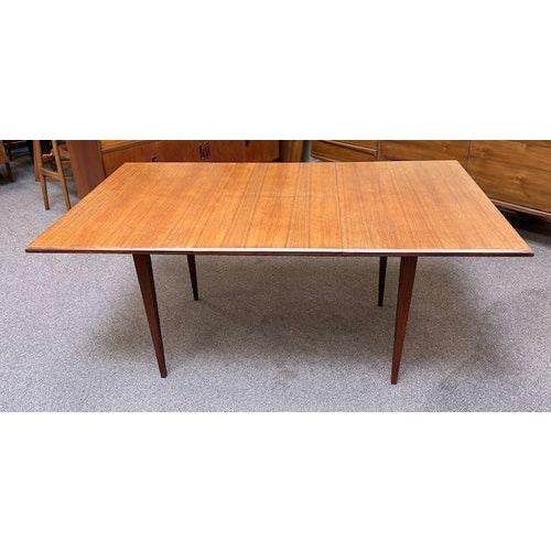 Mid Century Modern Extending Teak Dining Table W/ Butterfly Leaf by Meredew c.1960 For Sale In San Francisco - Image 6 of 8