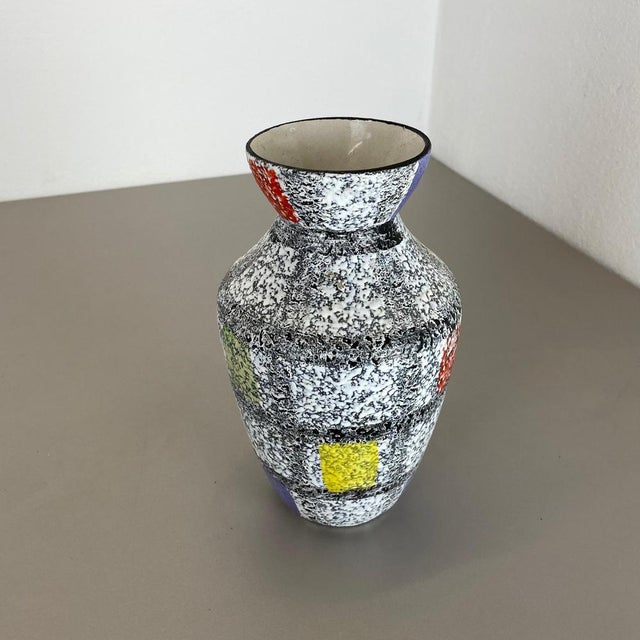 1950s Fat Lava Pottery 575 25 Vase from Bay Ceramics, Germany, 1950s For Sale - Image 5 of 18