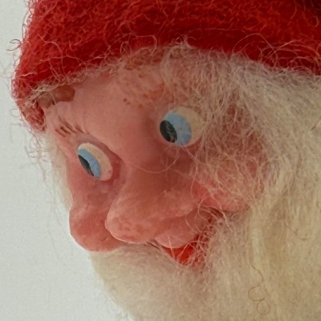 Vintage German Erzgebirge Pinecone Santa on Wooden Sled – Mid-Century Christmas Folk Art With Toy Train For Sale In Richmond - Image 6 of 12