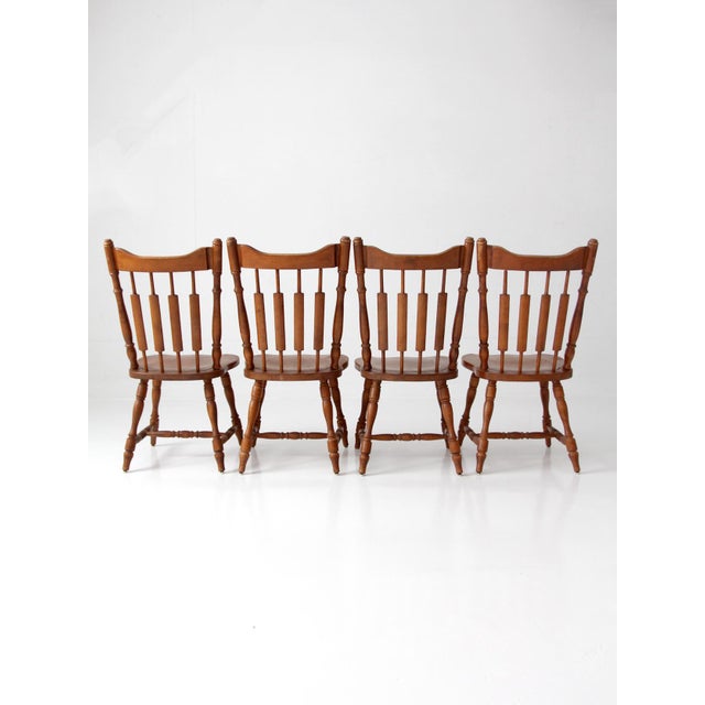 Brown Vintage Richardson Brothers Windsor Dining Chairs Set of 4 For Sale - Image 8 of 18