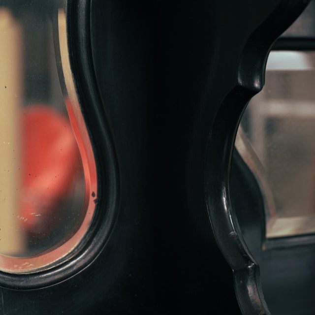 Arts & Crafts Parlour Cabinet in Black Ebonised Wood and Mirror Glass from Maddox & Co., England, 1910s For Sale - Image 17 of 18