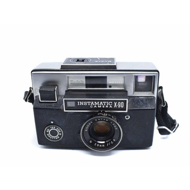 Mid-Century Modern 1970's Kodak Instamatic X-90 Film Camera With Ektar f/2.8 Lens For Sale - Image 3 of 10