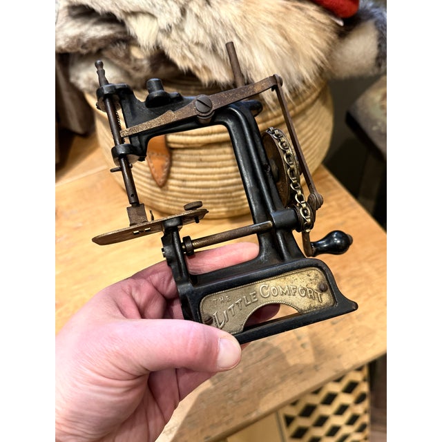 Smith & Egge “Little Comfort” Cast Iron Chain Drive Sewing Machine c.1896 For Sale - Image 14 of 14