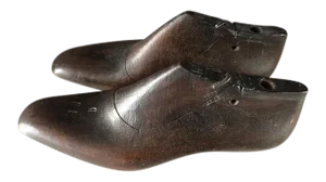 Vintage Wood Shoe Forms - Pair