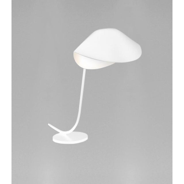 Mid-Century Modern White Antony Table Lamp from Serge Mouille For Sale - Image 4 of 8
