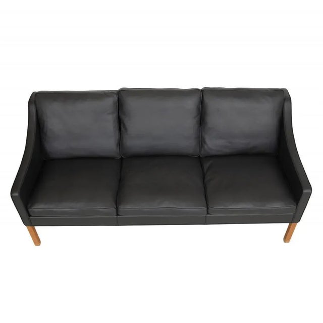 Børge mogensen 3 persons sofa model 2209 with black bizon leather. This sofa is newly upholstered with black bizon leather...