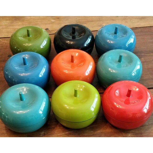 Mid 20th Century Vintage Japanese Apple Bento Lacquer Box in Black Fruit For Sale - Image 5 of 11