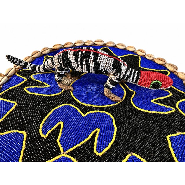 Mid-20th Century Nigerian Yoruba Large Ceremonial Beaded Vessel With Reptile Finial For Sale - Image 4 of 18