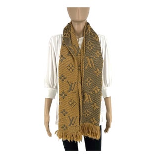 Louis Vuitton Thick Wool & Silk Blend Brown Scarf For Sale