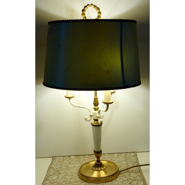 French Bouillotte Brass Shade Table Lamp from Unbekannt, 1950s For Sale - Image 6 of 11