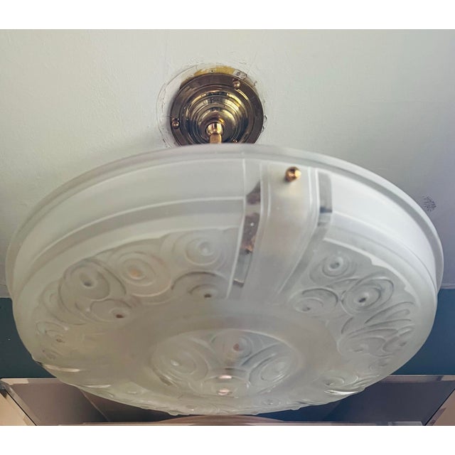 1930s Signed Sabino France Art Deco Frosted Glass Plafonnier Chandelier – Sculptural 3-Light Pendant For Sale - Image 10 of 10