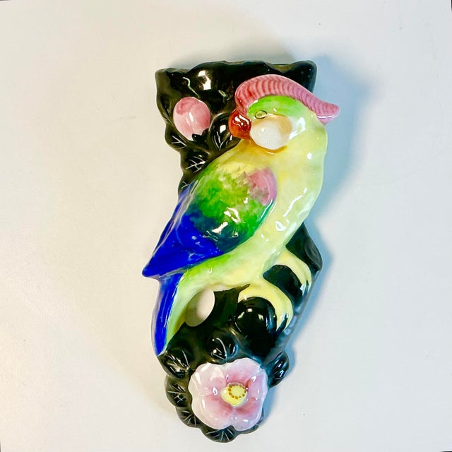 Mid-Century Modern 1950s Vintage Japanese Chinoiserie Boho Chic Ceramic Parrot Wall Pocket. For Sale - Image 3 of 13