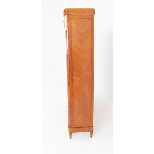 Sheraton Revival Display Cabinet in Satinwood, 1880 For Sale - Image 4 of 11