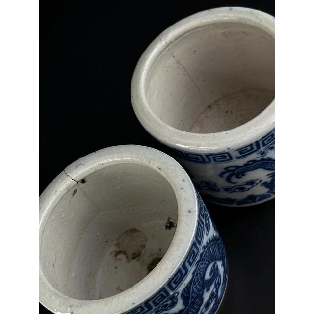 Ceramic Vietnamese Late Nguyen Dynasty Hue Blue and White Porcelain Brush Pots with Fish, 19th Century, Set of 2 For Sale - Image 7 of 8
