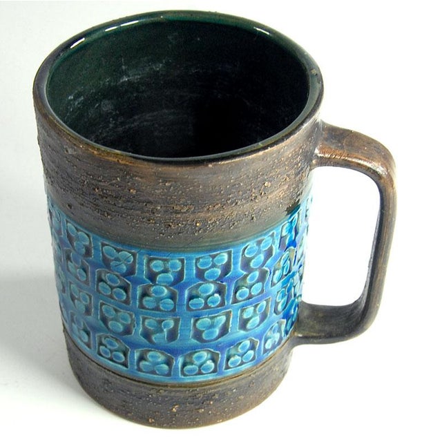 Mid-Century Modern Italian Rimini Blue Ceramic Mug by Aldo Londi for Bitossi, 1970s For Sale - Image 3 of 9
