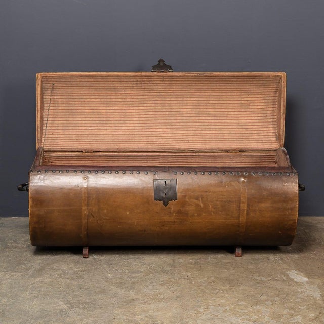 Metal Antique 18th Century Cylindrical Coach Trunk, 1700s For Sale - Image 7 of 18