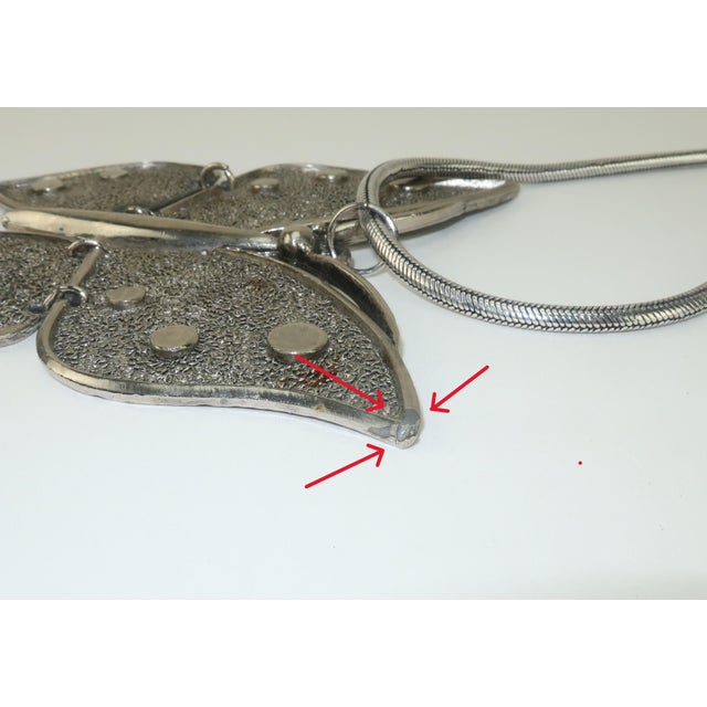 Silver Metal Articulated Butterfly Pendant Necklace, c.1970 For Sale - Image 12 of 12