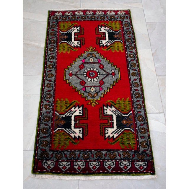 1970s Hand Knotted Turkish Small Rug Decorative Mat for Bathroom - Kitchen and Entryway - 20x40 Inches For Sale - Image 13 of 14