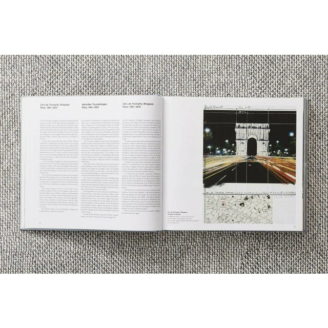 Paper TASCHEN Books "Christo and Jeanne-Claude. L'Arc de Triomphe, Wrapped, Paris" Photography Collector's Edition For Sale - Image 7 of 7