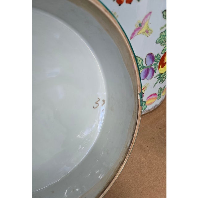 19th Century Large Famille Rose Chinese Porcelain Tea Caddy For Sale - Image 4 of 4