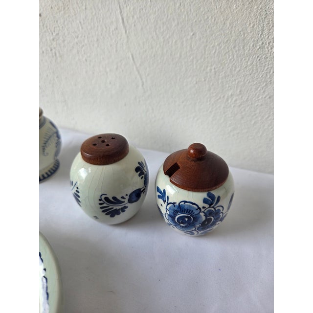 Blue Vintage Delft Blue Tiles, Salt and Pepper Shaker, and Tray, 1920s, Set of 7 For Sale - Image 8 of 12