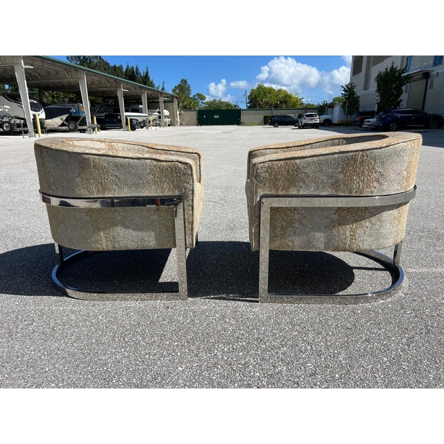 Modern Chrome Curved Lounge Chairs in the Manner of Milo Baughman - a Pair For Sale - Image 3 of 4