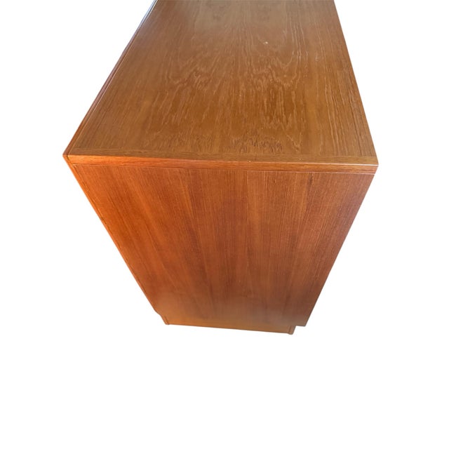 1970s Danish Teak Long Chest Vitre of Denmark For Sale - Image 6 of 12