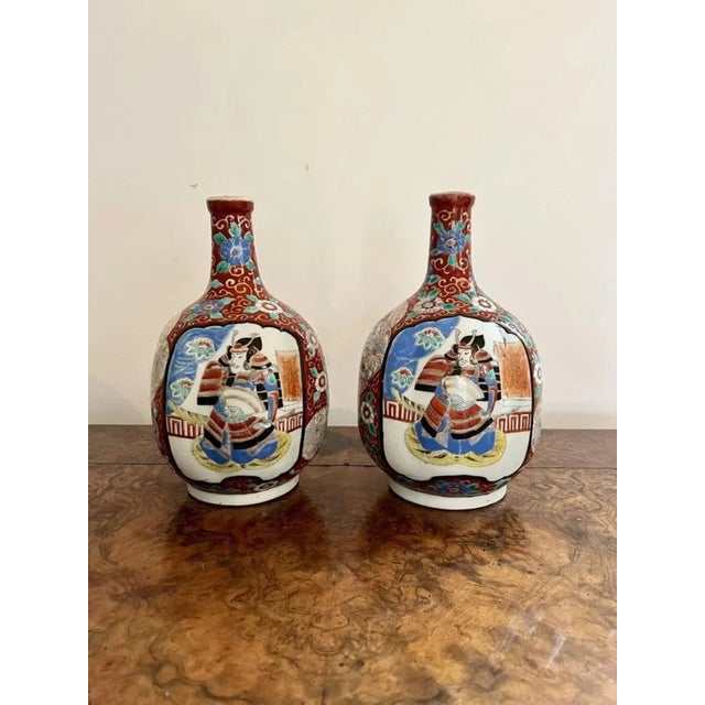 Antique Japanese Imari Shaped Vases, 1900s, Set of 2 For Sale - Image 3 of 8