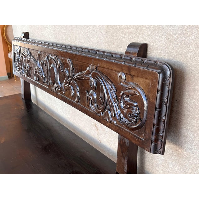 Wood 20th Century Spanish Renaissance Carved Walnut Bench Banquette "Escaño" For Sale - Image 7 of 18